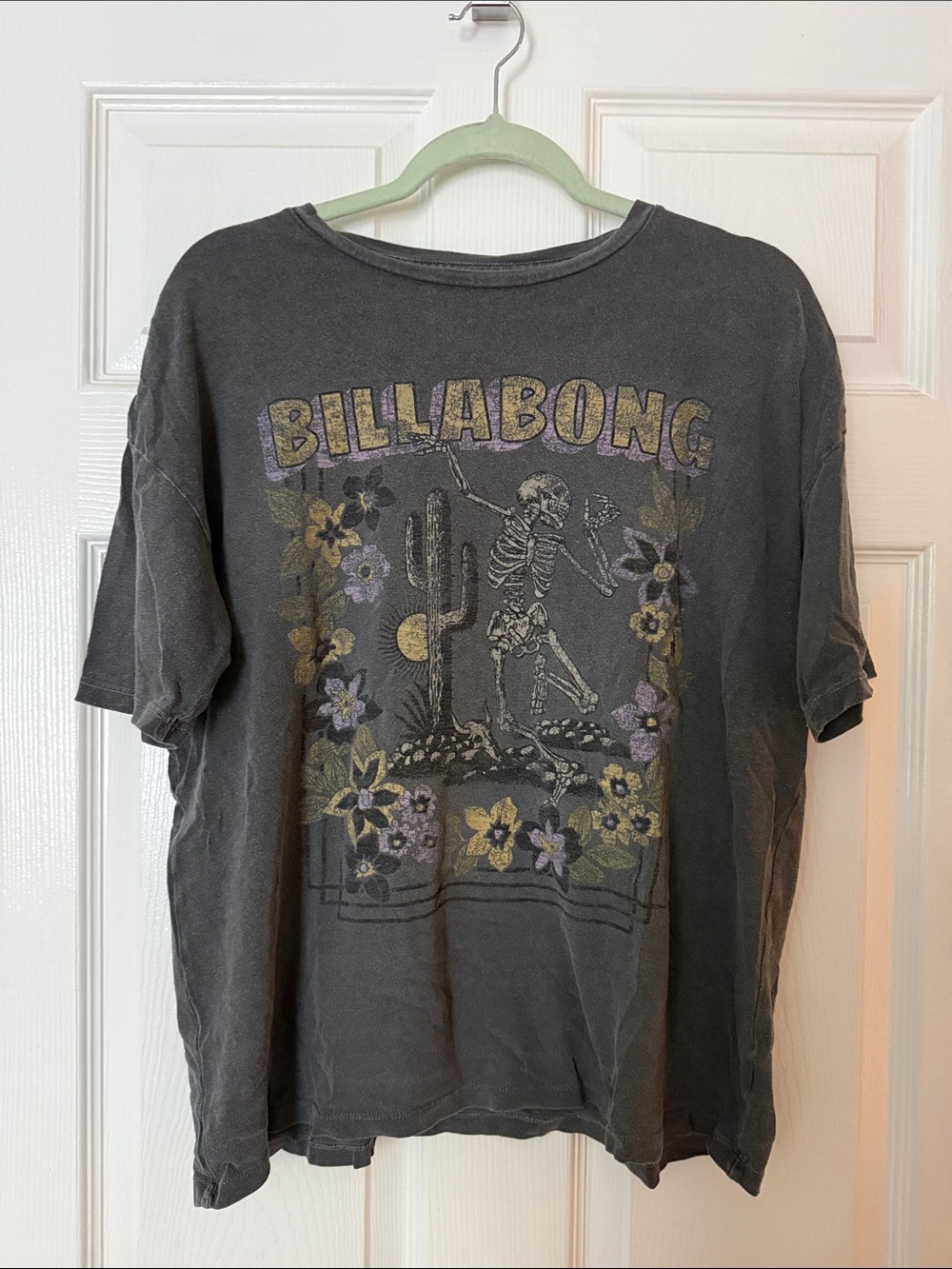 Billabong Oversized Graphic Tee